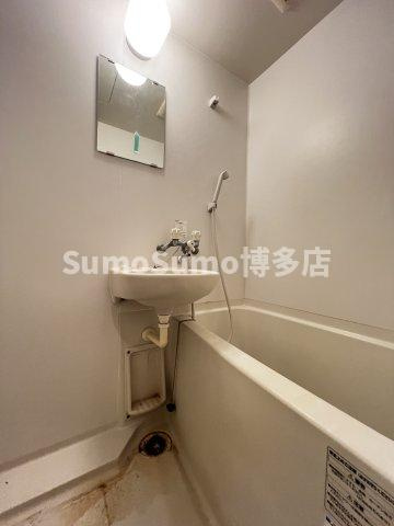 コンフォートベネフィス西新東の浴室|お風呂で日々の疲れを落としましょう