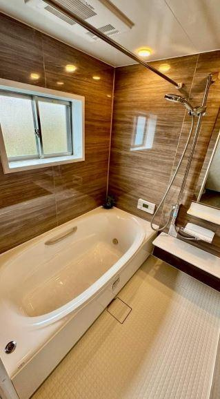 城垣町　中古一戸建ての浴室|オートバス
■物件内覧・資金計画相談・住宅ローン相談、リフォーム相談、お問合せ受付中■
※当日・翌日のご内覧、ご相談はお電話でのお問合せがスムーズです！