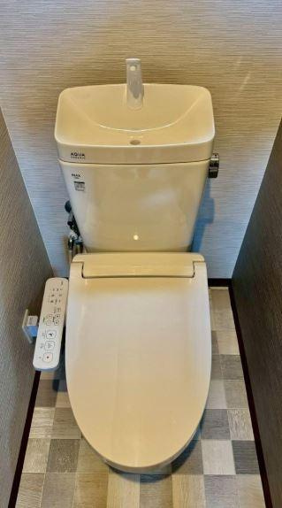 城垣町　中古一戸建てのトイレ|温水洗浄便座　トイレ２ヶ所
■物件内覧・資金計画相談・住宅ローン相談、リフォーム相談、お問合せ受付中■
※当日・翌日のご内覧、ご相談はお電話でのお問合せがスムーズです！