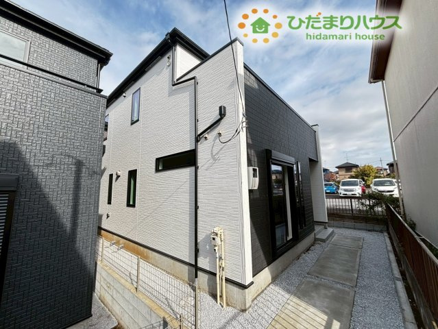 鴻巣市小松4期　新築一戸建て　グラファーレ　02の外観|生活に必要な施設が徒歩圏内に点在する、暮らしやすそうな周辺環境が魅力です！