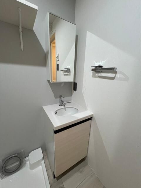 Ｎｉｓｈｉ－Ｎｉｐｐｏｒｉ　Ｔｅｒｒａｃｅの洗面所