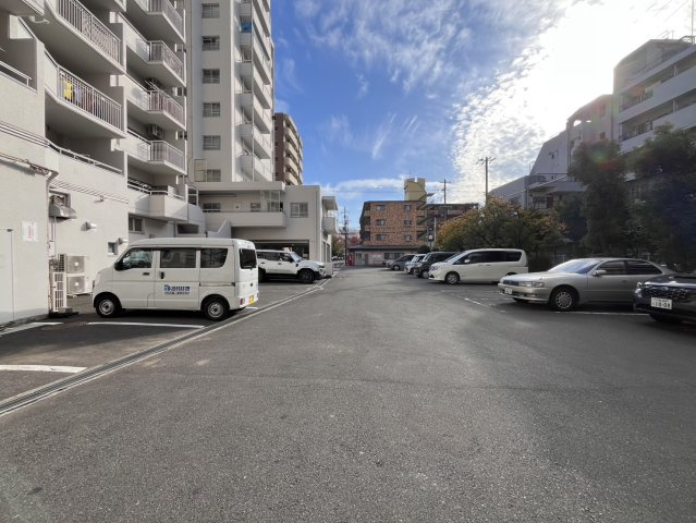 コム古川橋の駐車場|■物件内覧・資金計画相談・住宅ローン相談、リフォーム相談、お問合せ受付中■
※当日・翌日のご内覧、ご相談はお電話でのお問合せがスムーズです！
