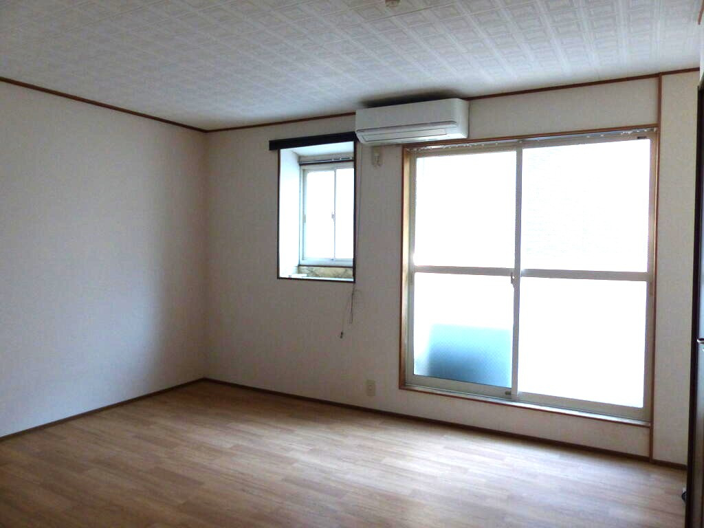 ジョーヌ駈上の居間・リビング