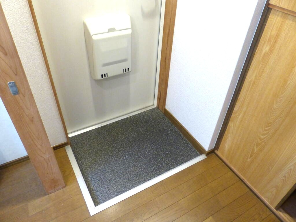 ジョーヌ駈上の玄関