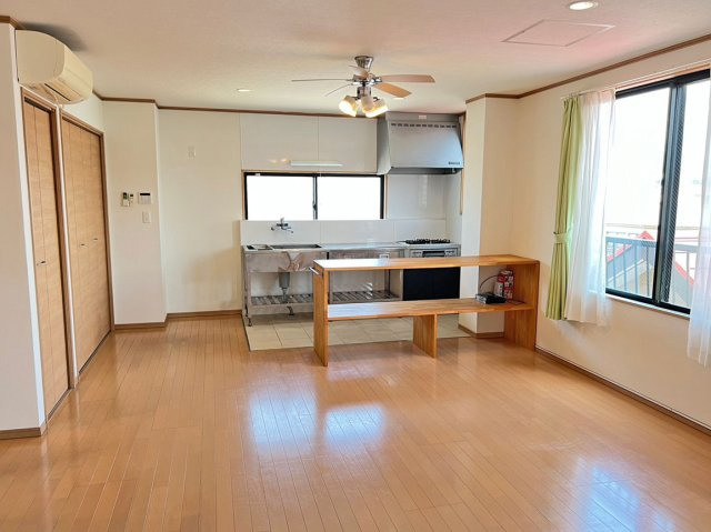 【居間・リビング】 | 三島市川原ケ谷 売一棟マンション ES05827 | 三島市川原ケ谷　ＬＤＫ一例