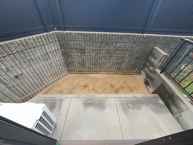 ジヴェルニー甲子園のバルコニー