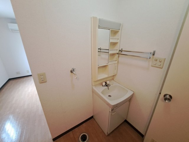 ジヴェルニー甲子園の洗面所