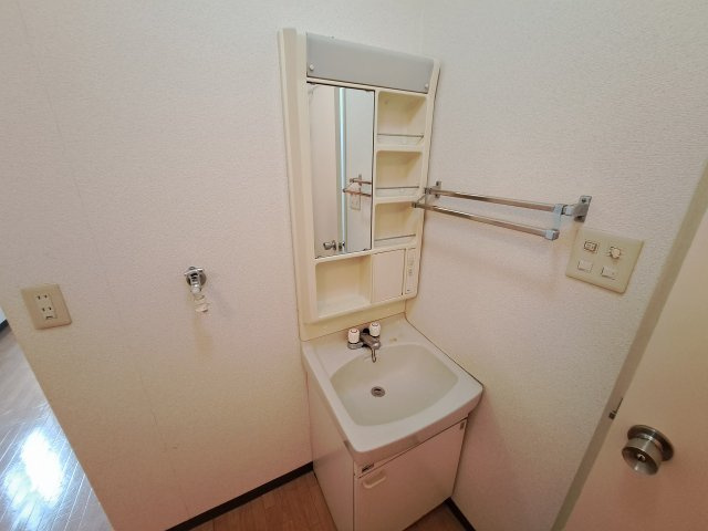 ジヴェルニー甲子園の洗面所