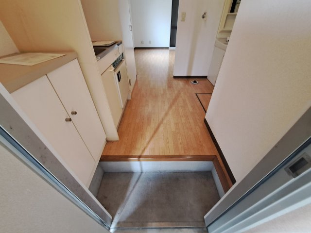 ジヴェルニー甲子園の玄関