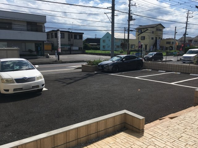 モーゲンロートの駐車場