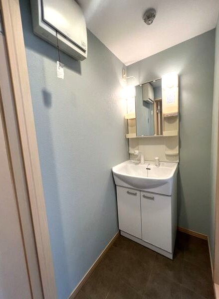 REGALO桜本町の洗面所