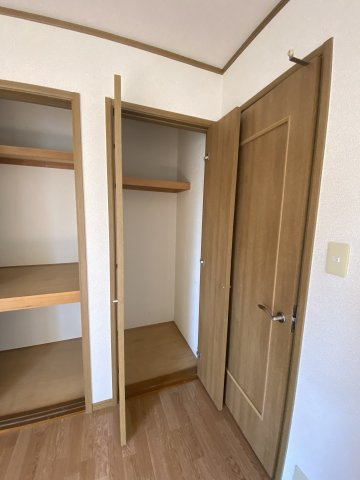 サマックスオザワハイツの収納