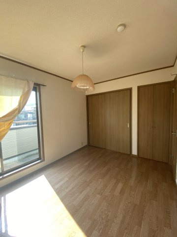 サマックスオザワハイツの居間・リビング