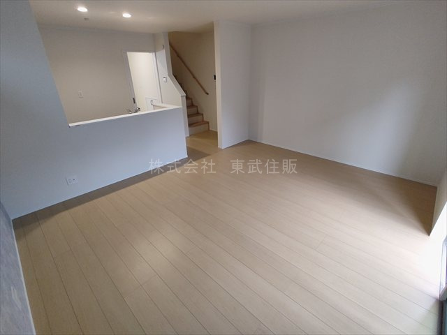 【居間・リビング】 | ふじみ野市西2丁目 | 開放感があり日当たり良好です