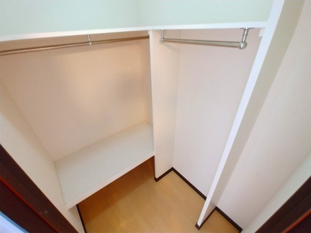明石市藤江のアパートの内装