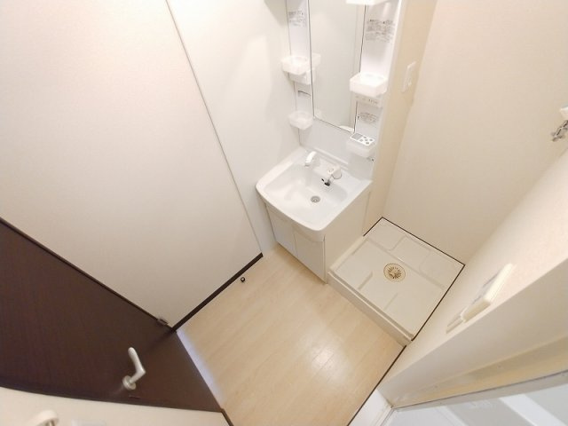 レオネクスト輝の内装|独立洗面台つき