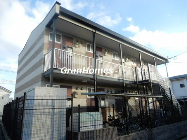 明石市藤江のアパートの外観