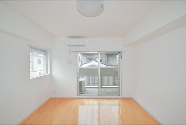 ORANGE　T・SIDEの洋室