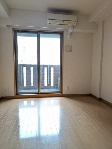 サヴォイテンジンスクワイヤーの居間・リビング