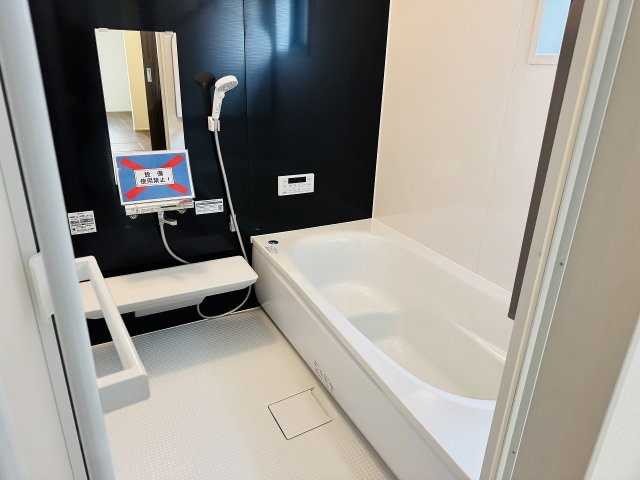 八王子市　下恩方町　新築一戸建て　１６期の浴室|～のびのびくつろげるバスルーム　１日の締めくくりに癒やしのバスタイムを～