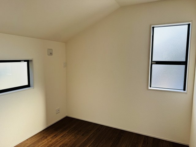 八王子市　下恩方町　新築一戸建て　１６期の子供部屋|～2階5.0帖の洋室　2面採光で明るく風通しの良いお部屋です～