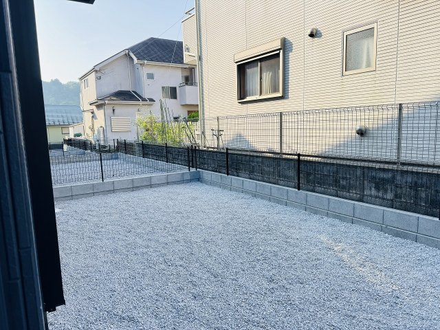 八王子市　下恩方町　新築一戸建て　１６期の庭|～ガーデニングなども楽しめる広い庭付き～