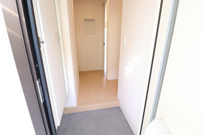 ルミエールAの玄関