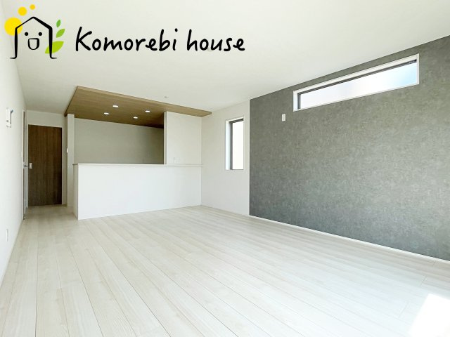 伊奈町本町　8期　新築一戸建て　グラファーレ　04の居間・リビング|ゆったり過ごせる居間です