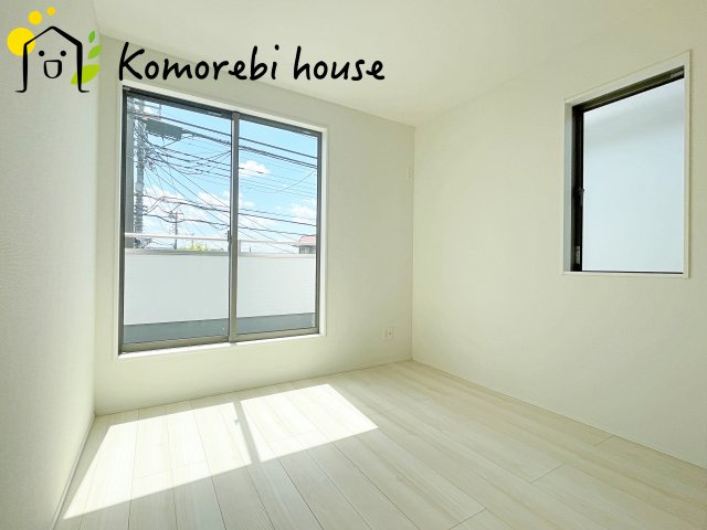 伊奈町本町　8期　新築一戸建て　グラファーレ　04の洋室|落ち着いた色調の洋室です