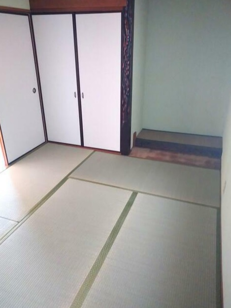 河内長野市高向の一戸建ての和室