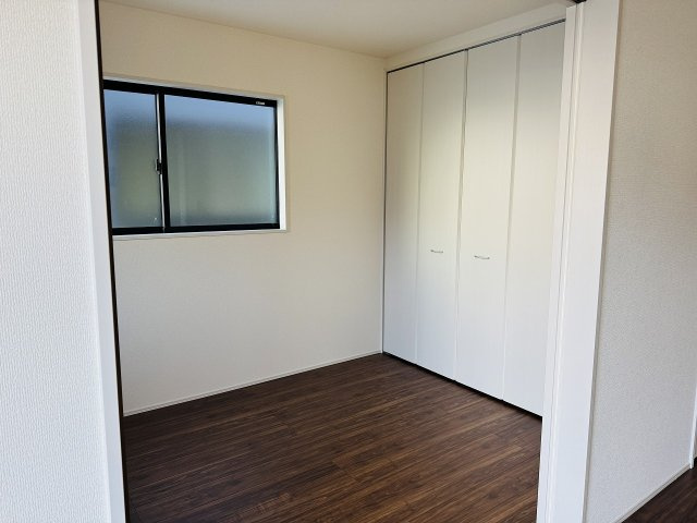 八王子市　下恩方町　新築一戸建て　１６期の洋室|～リビングに隣接している5.0帖の洋室です～