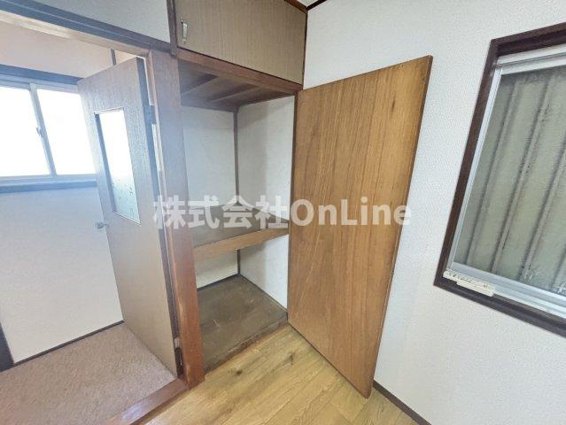 八尾市太田５丁目の一戸建ての収納