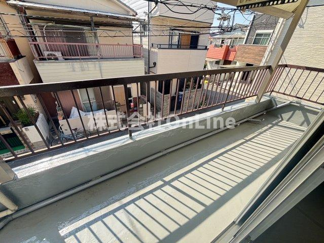 八尾市太田５丁目の一戸建てのバルコニー