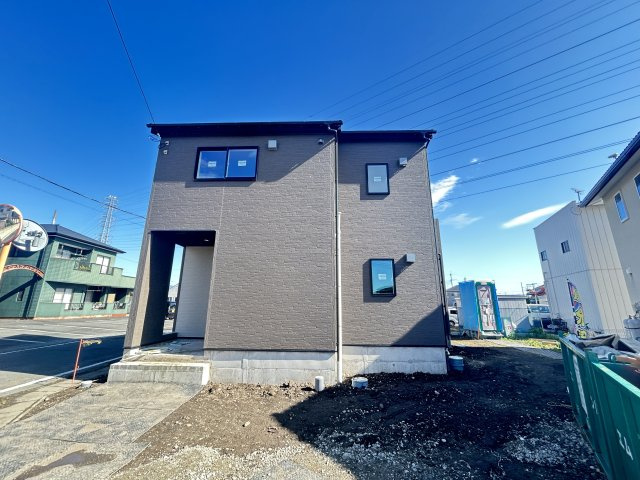 新築　高崎市東貝沢第1期　LIGNAGE　1号棟の外観|現地写真　2025年12月完成予定！類似物件のご内覧等、お気軽にお問合せください♪　							
