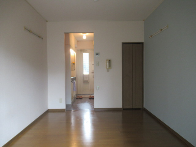 メゾン　ド　アヴニール名谷の居間・リビング