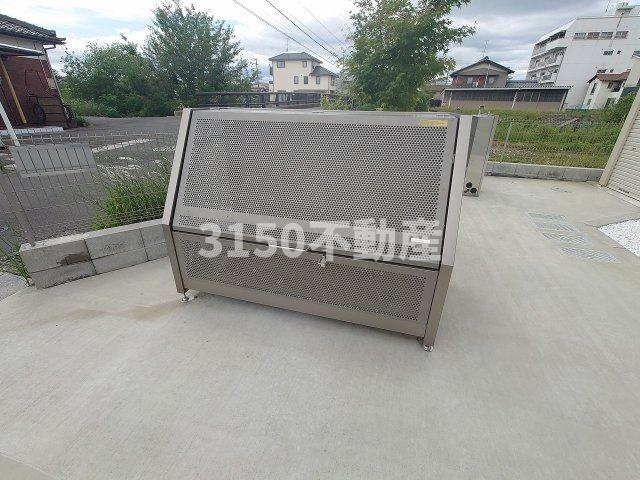 Field  I’sの設備