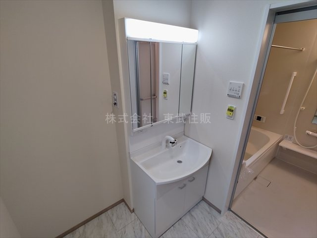 【独立洗面台】 | 川越市中台　全6棟　B号棟 | 朝の支度にも助かる、独立の洗髪洗面化粧台