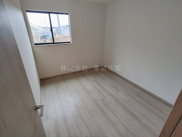 【子供部屋】 | 川越市中台　全6棟　B号棟 | 洋室5.25帖、お子さんのためのお部屋にいかがでしょうか