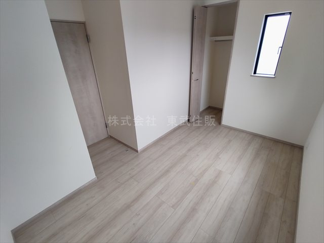 【洋室】 | 川越市中台　全6棟　B号棟 | 洋室5.5帖、個人の部屋や寝室として使える洋室です