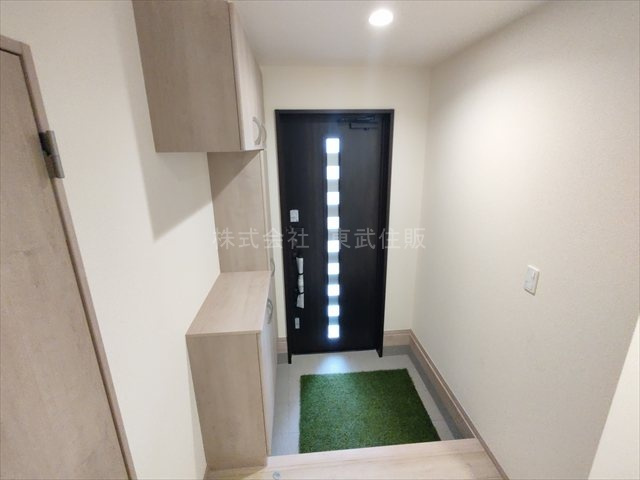 【玄関】 | 川越市中台　全6棟　B号棟 | 収納もある玄関です