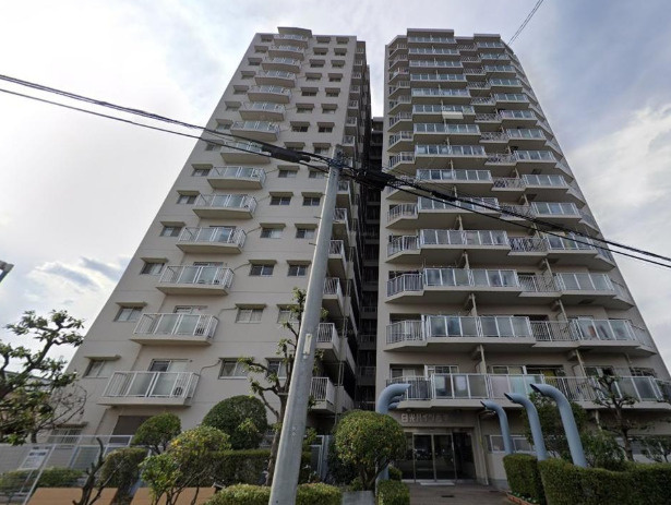 日光ハイツ香里第五の外観|京阪本線「寝屋川市」駅まで徒歩約23分です。