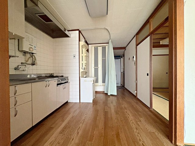 京都一乗寺コーポラスの居間・リビング|【DK】室内丁寧にご使用です！ご内覧可能ですのでお気軽にお問い合わせください。室内（2025年8月）撮影