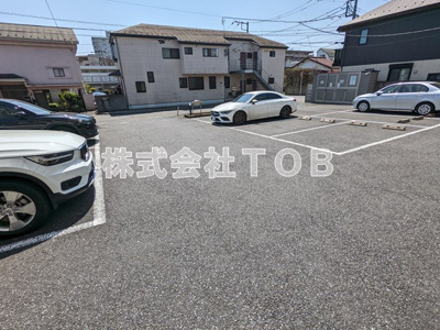 【駐車場】 | アンプルールフェールKOKI