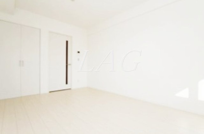 【居間・リビング】 | コロネット小金井緑 | 洋室のお部屋です。