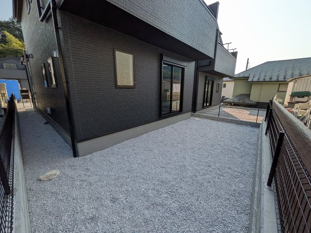 八王子市　下恩方町　新築一戸建て　１６期の庭|～ガーデニングなども楽しめる庭付き～