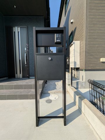 八王子市　下恩方町　新築一戸建て　１６期の設備|～スタイリッシュな機能門柱～