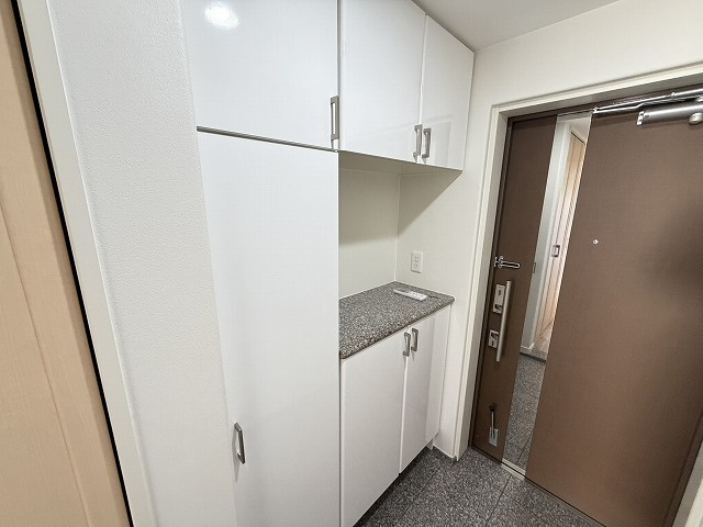 アルファステイツ高須新町の玄関