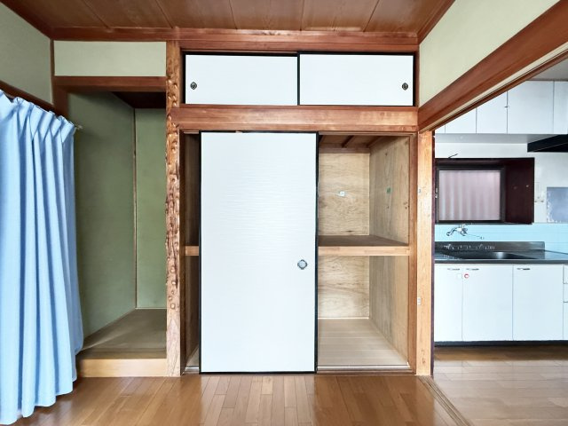 大津乙貸家の収納