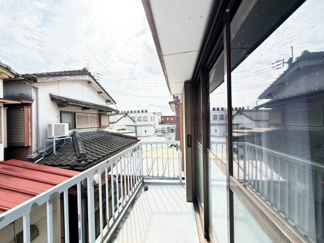 大津乙貸家のバルコニー
