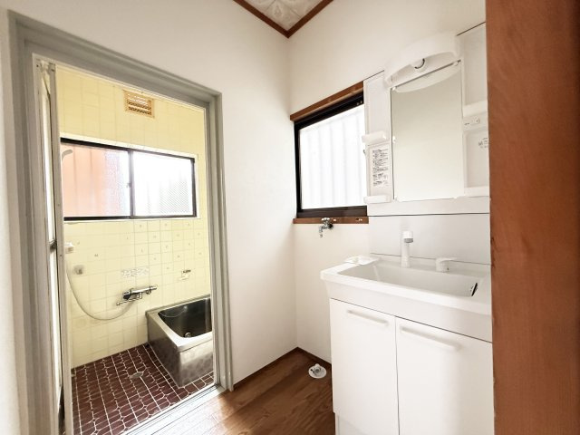 大津乙貸家の洗面所